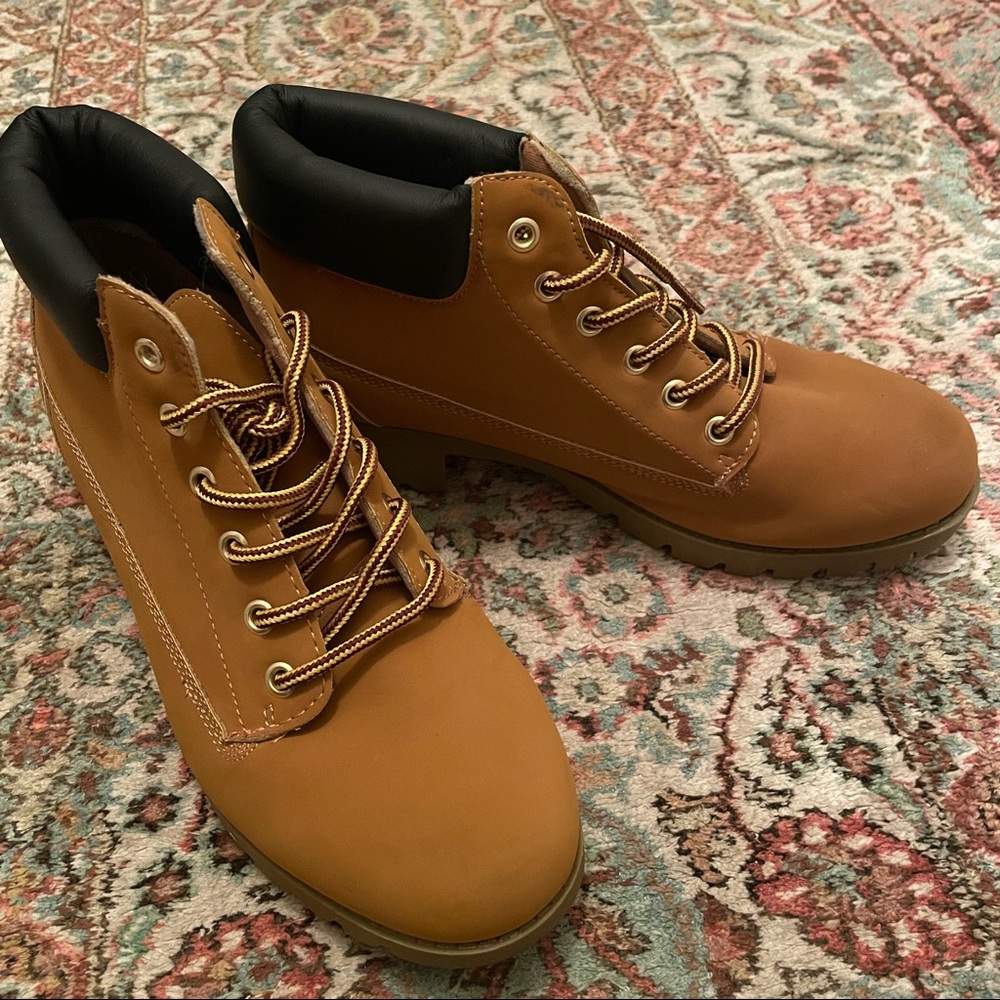 George’s Work-boot Inspired Camel Lace-Up Ankle Bootie Suede-like feel 25JO2W17